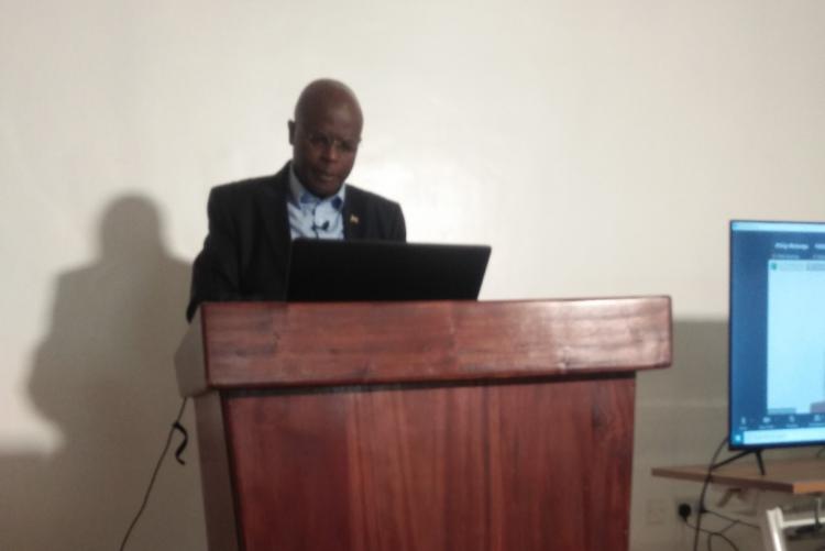 dr. oMBONGI PRESENTING HIS RESEARCH